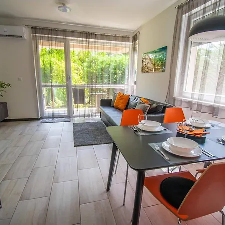 Mediterran Garden Apartman